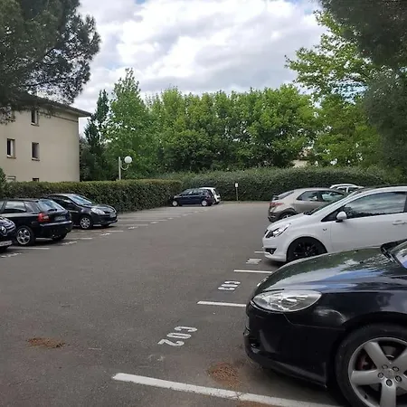 Appartement Joli T2 Vue Sur Le Jardin Proche De Toulouse à Launaguet Extérieur photo