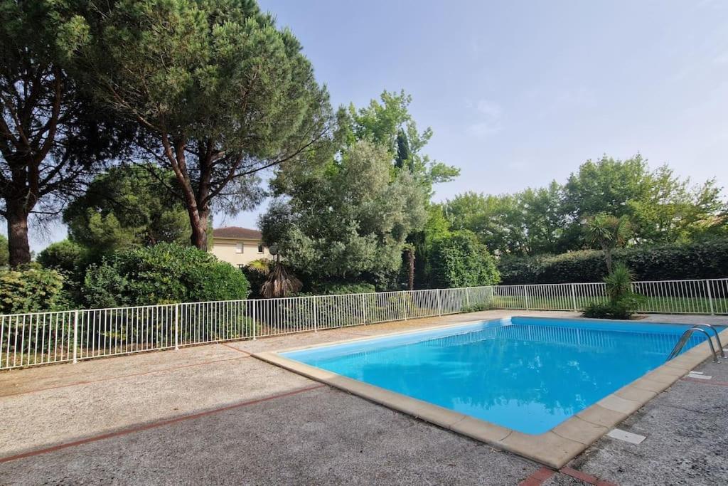 Appartement Joli T2 Vue Sur Le Jardin Proche De Toulouse *