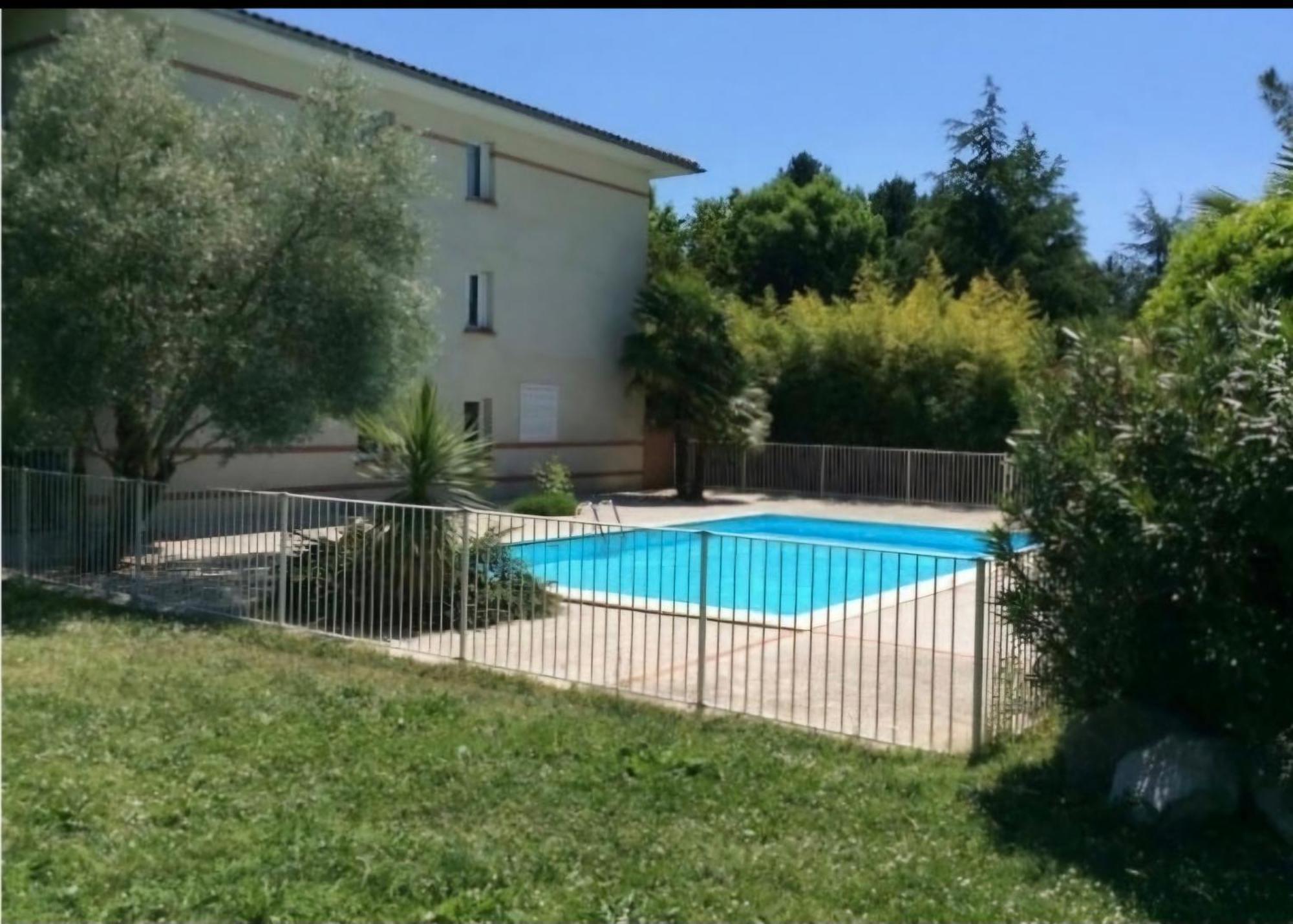 Joli T2 Vue Sur Le Jardin Proche De Toulouse * Launaguet